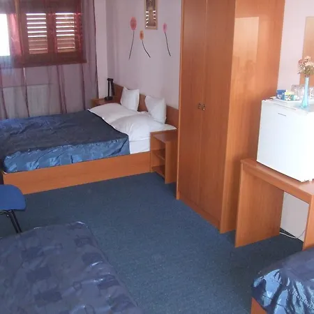 Timarhaz Panzio Bed & Breakfast